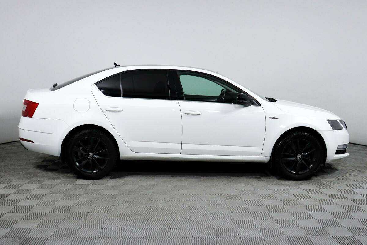 Шкода Октавия б/у, 2020, Роботизированная. Фото: #3