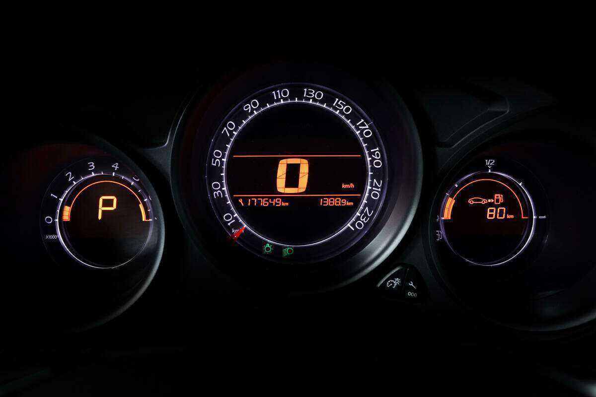 Ситроен Ц4 б/у, 2012, Автоматическая. Фото: #9