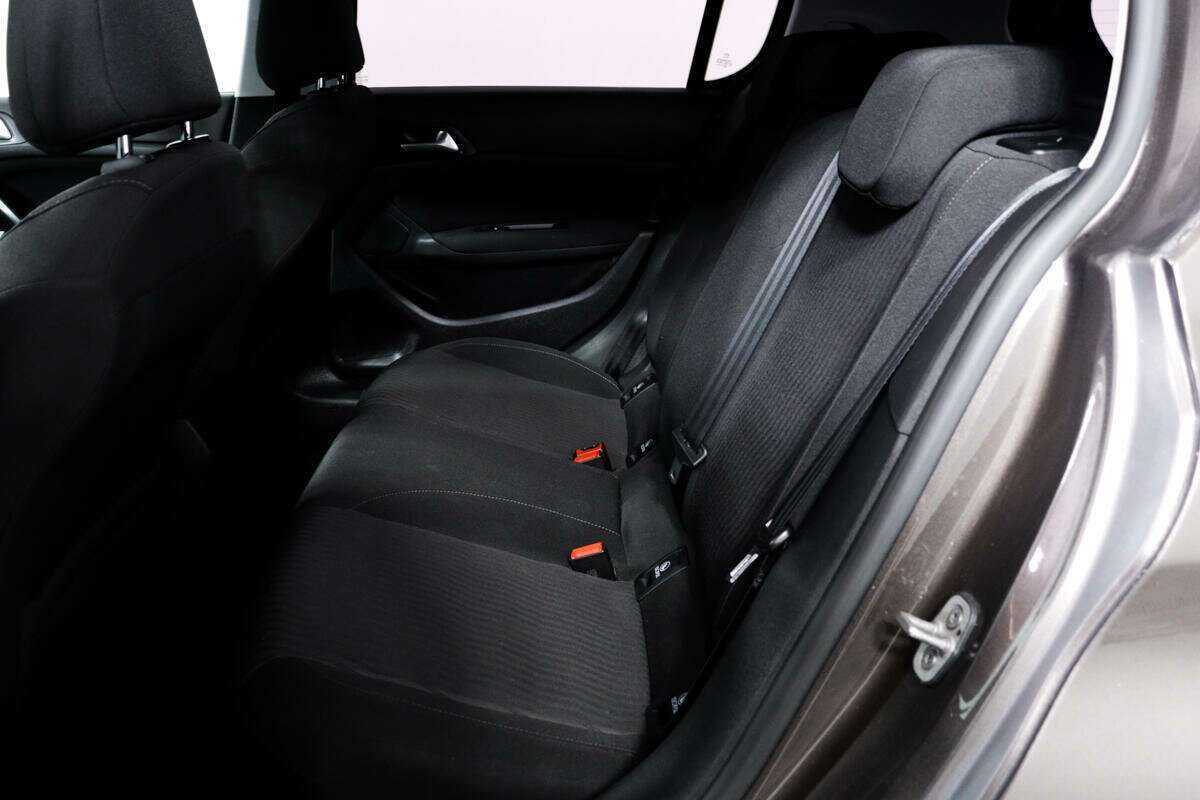 Пежо 308 б/у, 2014, Автоматическая. Фото: #11