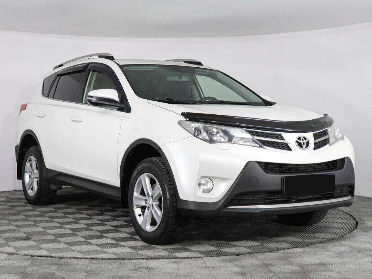 Toyota RAV4 б/у, 2014, Механическая. Фото: #2