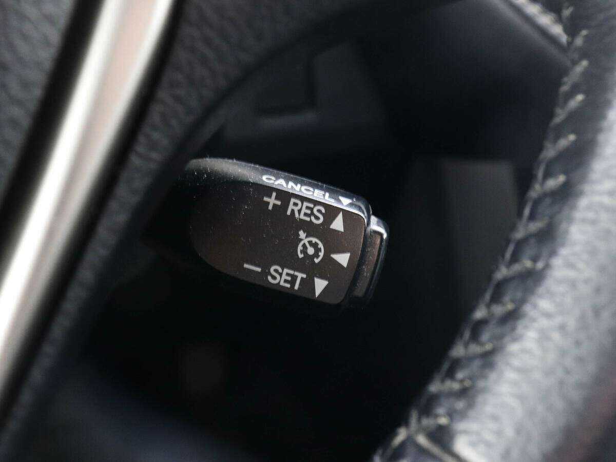 Toyota RAV4 б/у, 2014, Механическая. Фото: #12