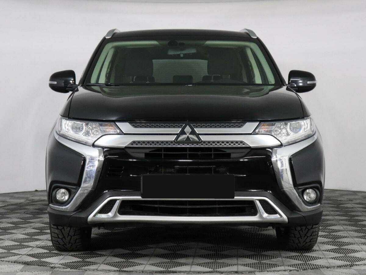 Mitsubishi Outlander б/у, 2018, Вариатор. Фото: #1