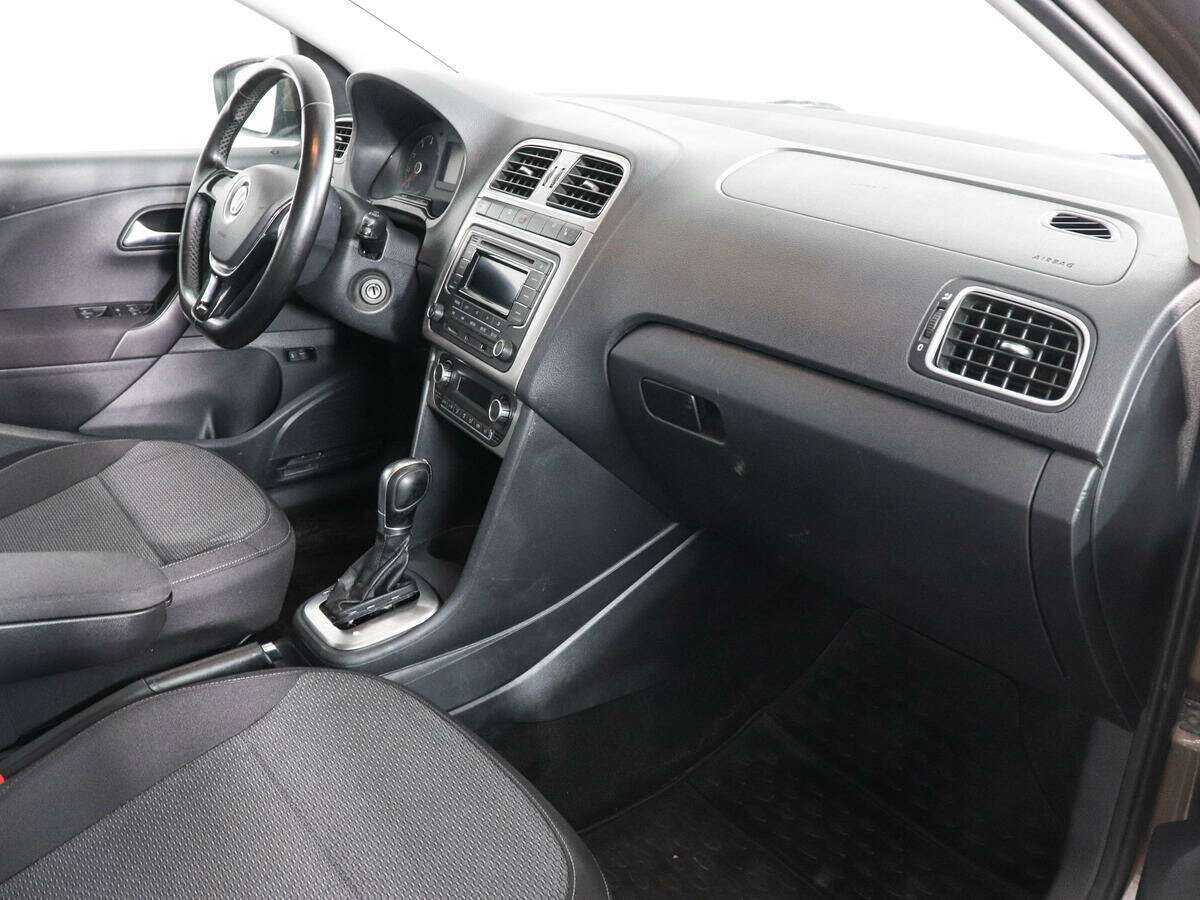 Volkswagen Polo б/у, 2016, Автоматическая. Фото: #8