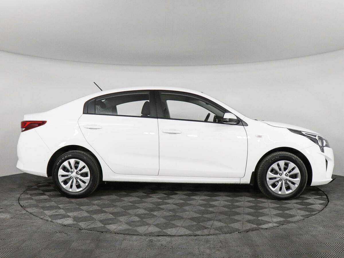 Kia Rio б/у, 2021, Автоматическая. Фото: #3