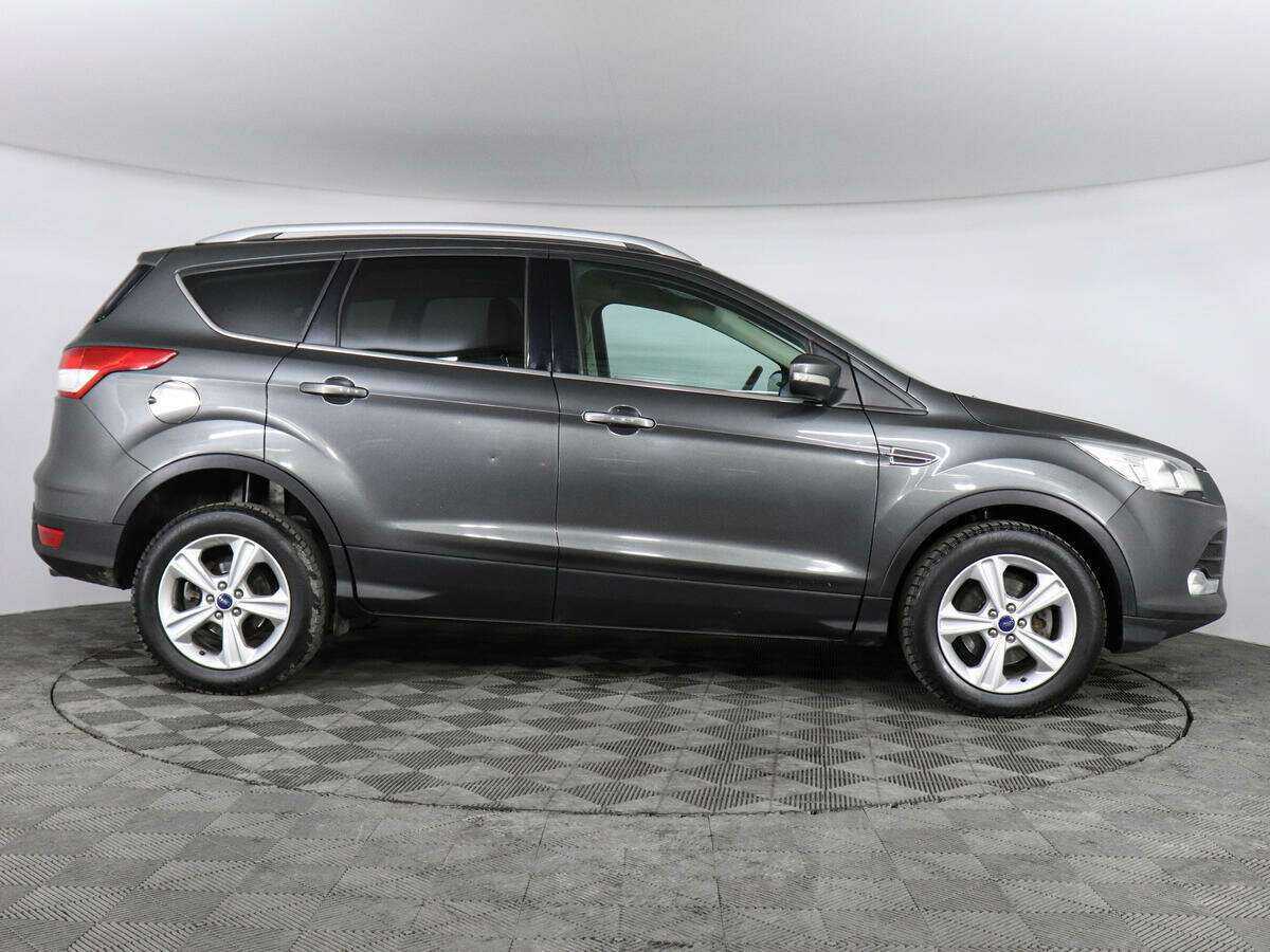 Ford Kuga б/у, 2016, Автоматическая. Фото: #2