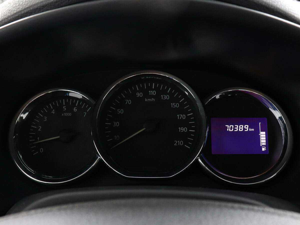 Renault Logan б/у, 2017, Механическая. Фото: #10