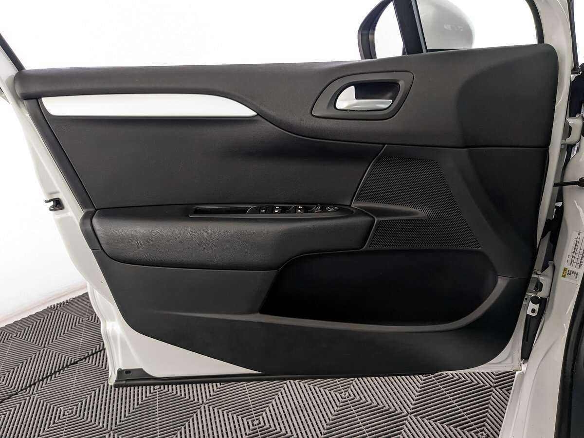 Ситроен Ц4 б/у, 2016, Автоматическая. Фото: #16