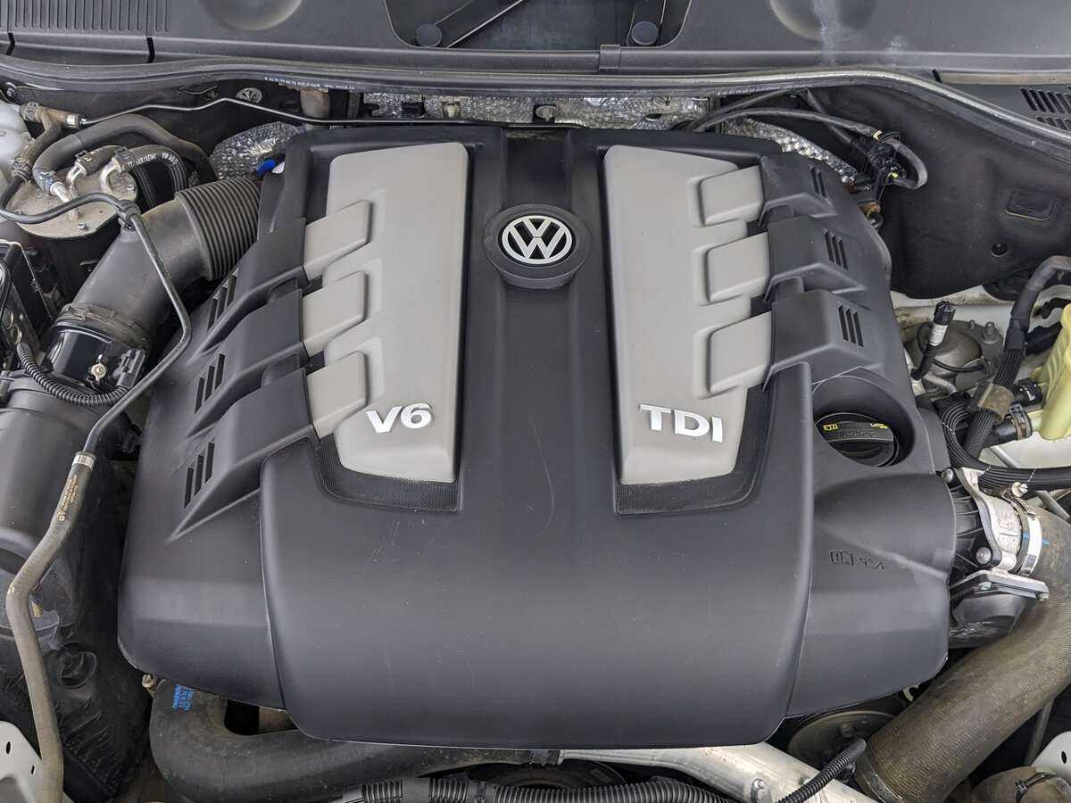 Volkswagen Touareg б/у, 2017, Автоматическая. Фото: #8