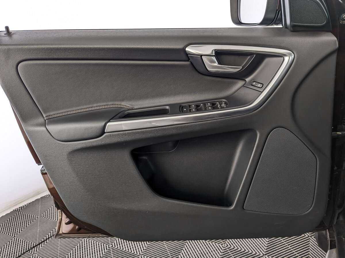 Volvo XC60 б/у, 2015, Автоматическая. Фото: #14