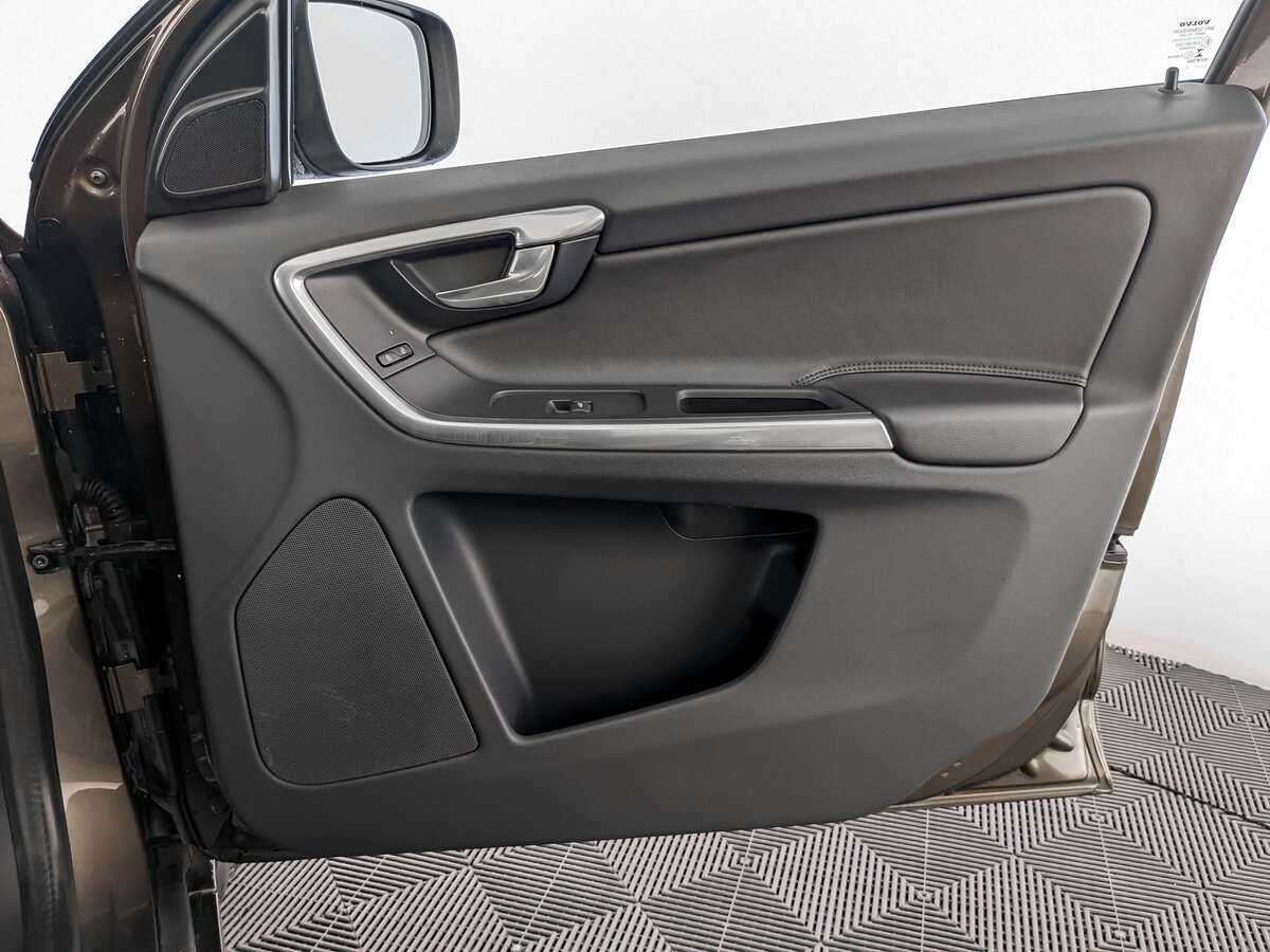 Volvo XC60 б/у, 2015, Автоматическая. Фото: #23