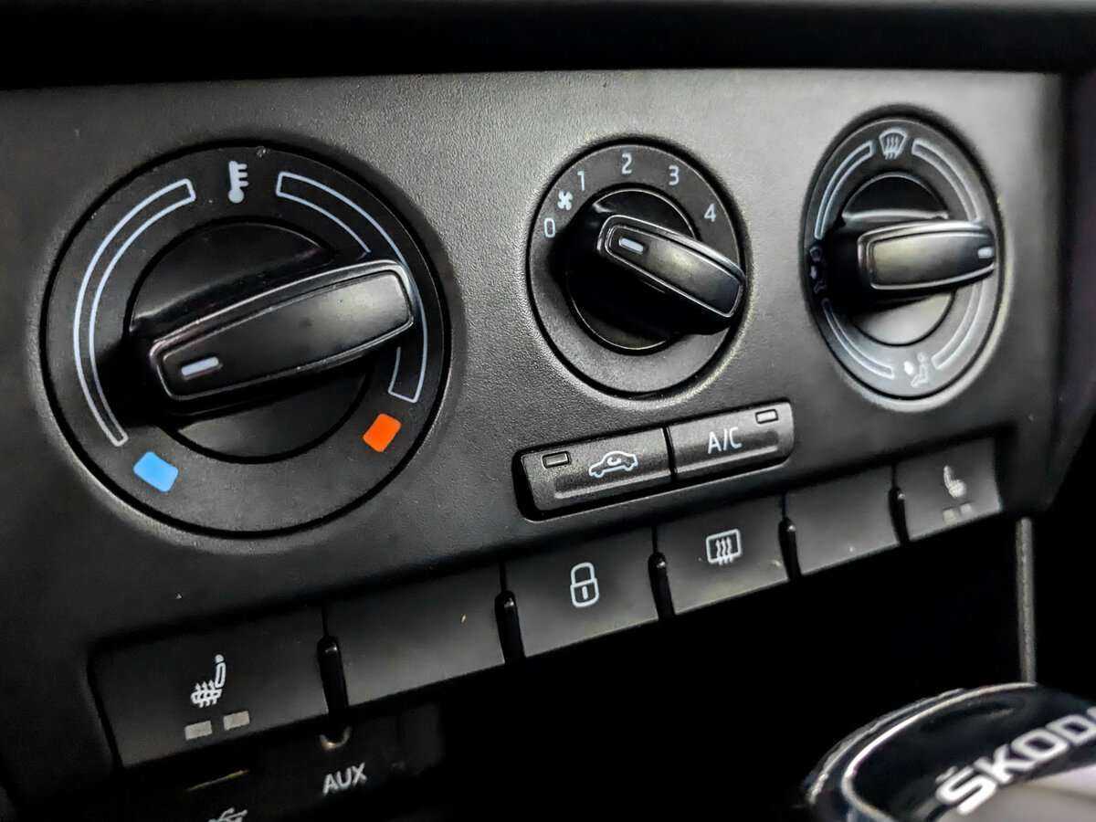 Skoda Rapid б/у, 2016, Автоматическая. Фото: #19