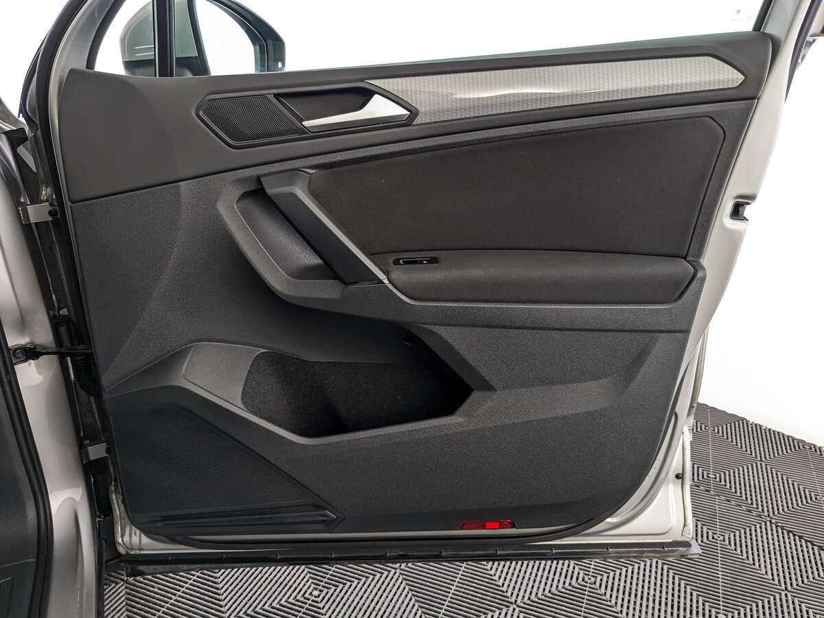 Volkswagen Tiguan б/у, 2021, Роботизированная. Фото: #24