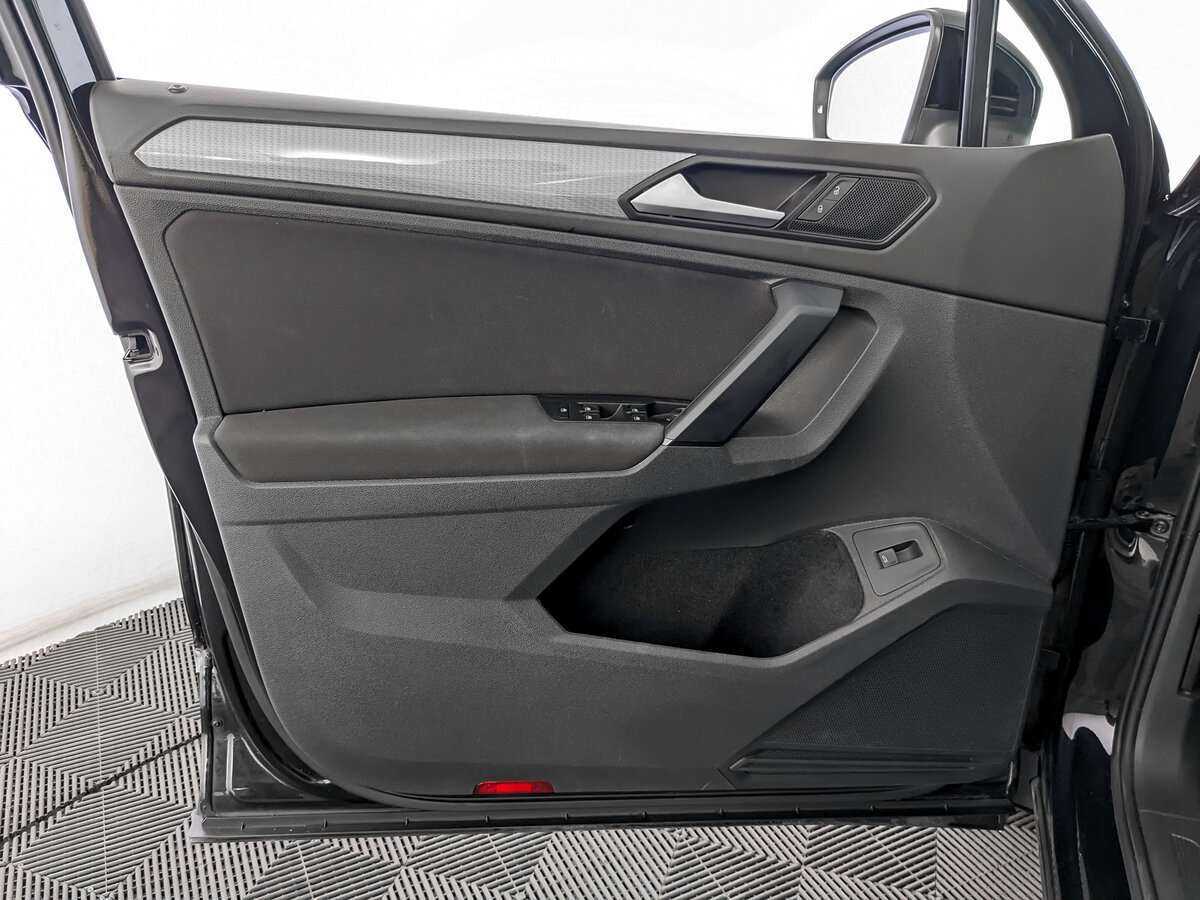 Volkswagen Tiguan б/у, 2021, Роботизированная. Фото: #14