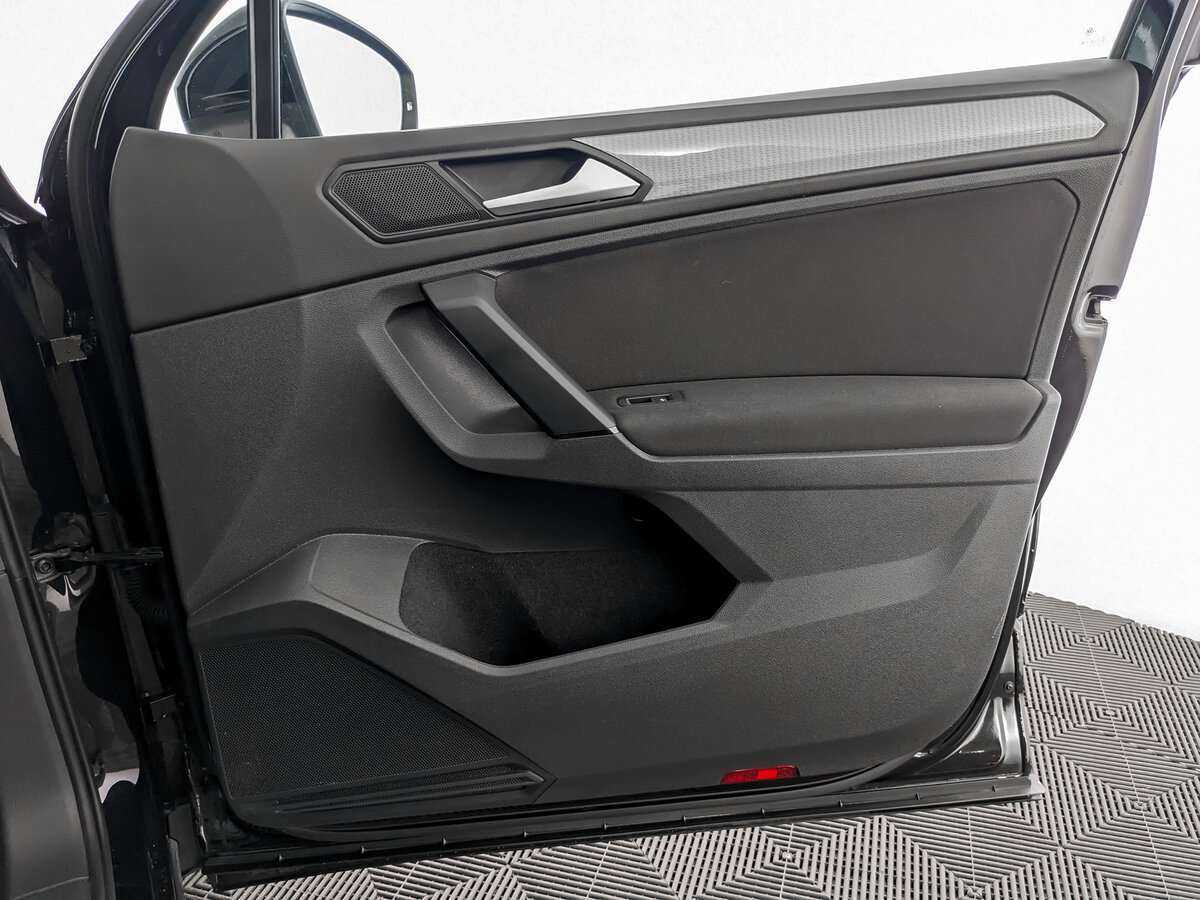 Volkswagen Tiguan б/у, 2021, Роботизированная. Фото: #19