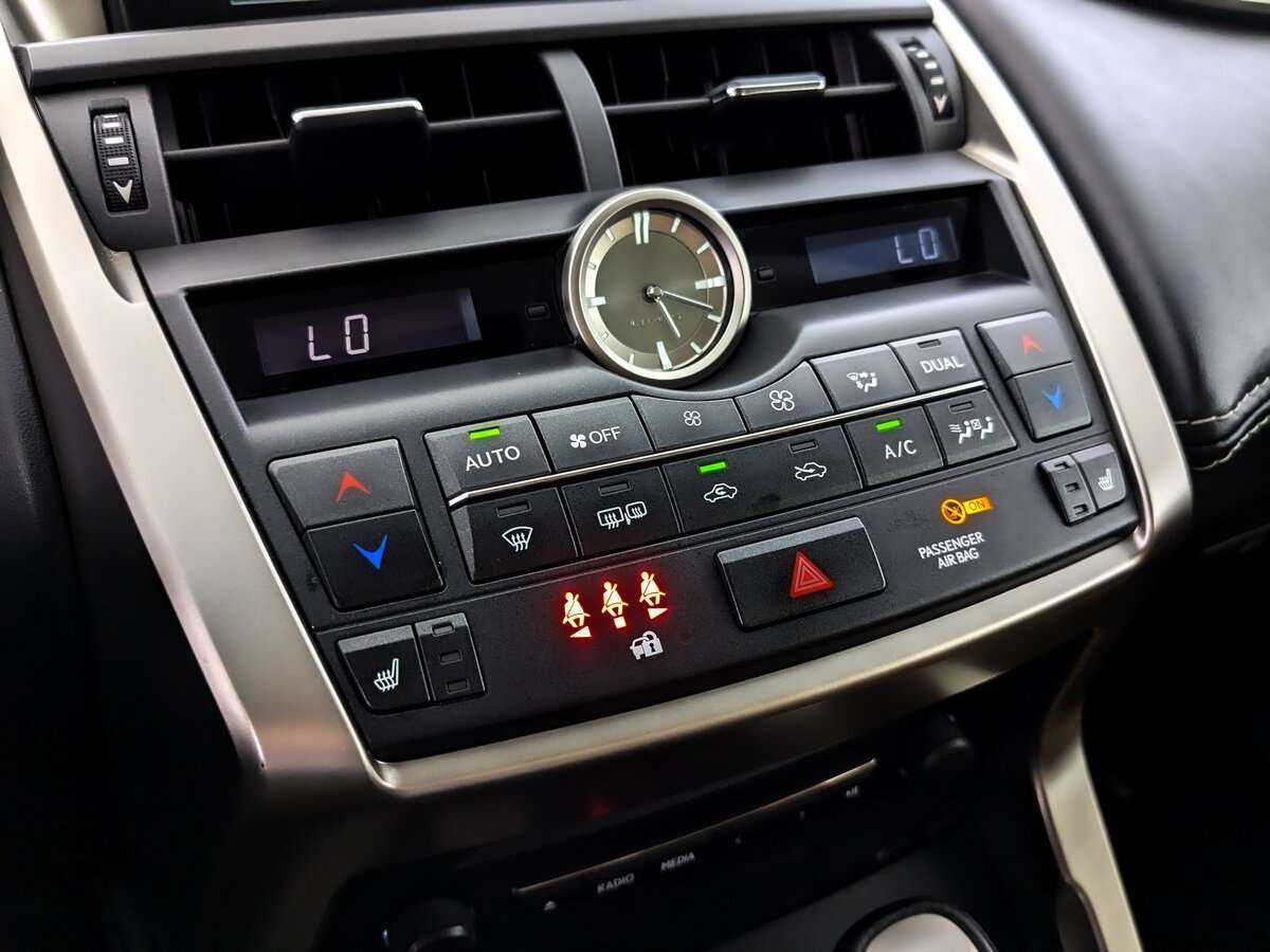 Lexus NX б/у, 2017, Вариатор. Фото: #21