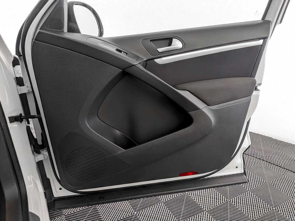 Фольксваген Тигуан б/у, 2013, Автоматическая. Фото: #19