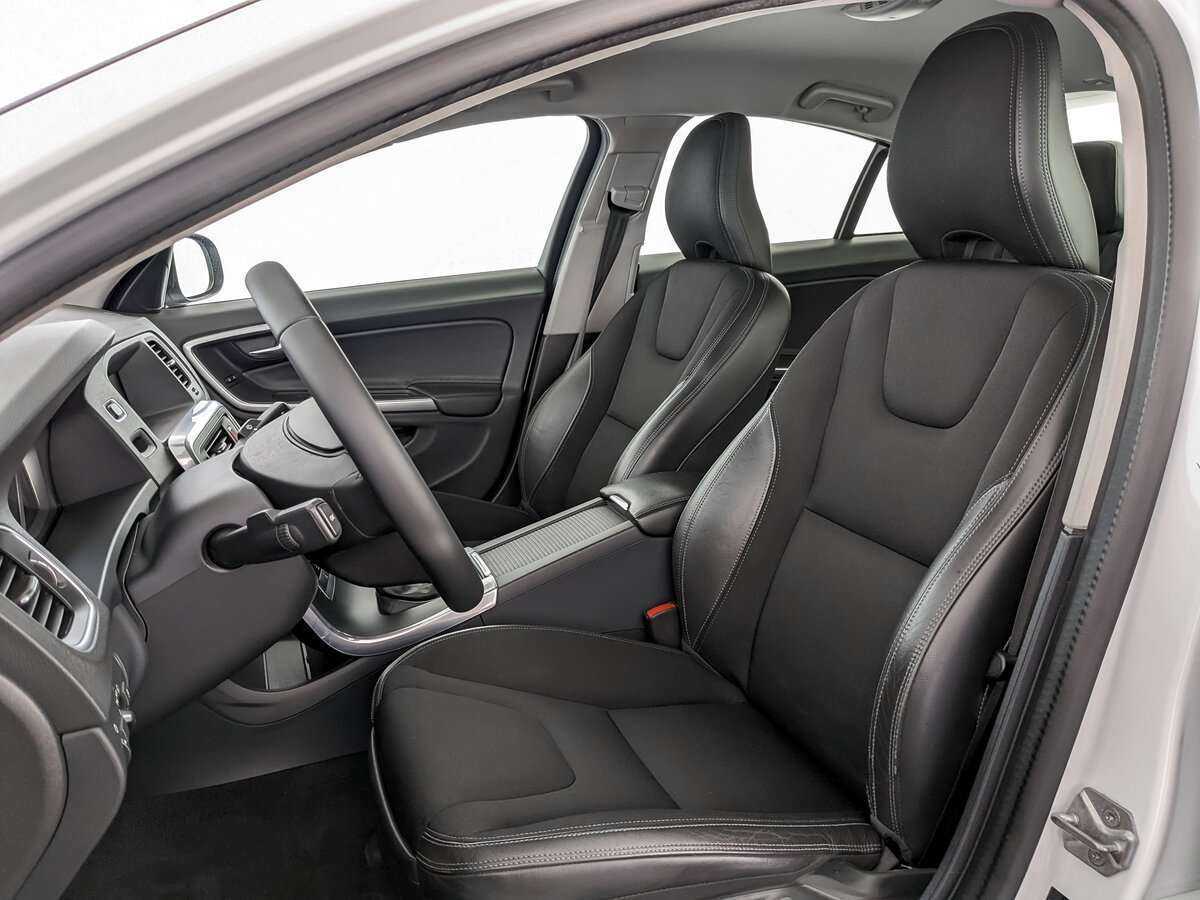 Volvo S60 б/у, 2015, Автоматическая. Фото: #15