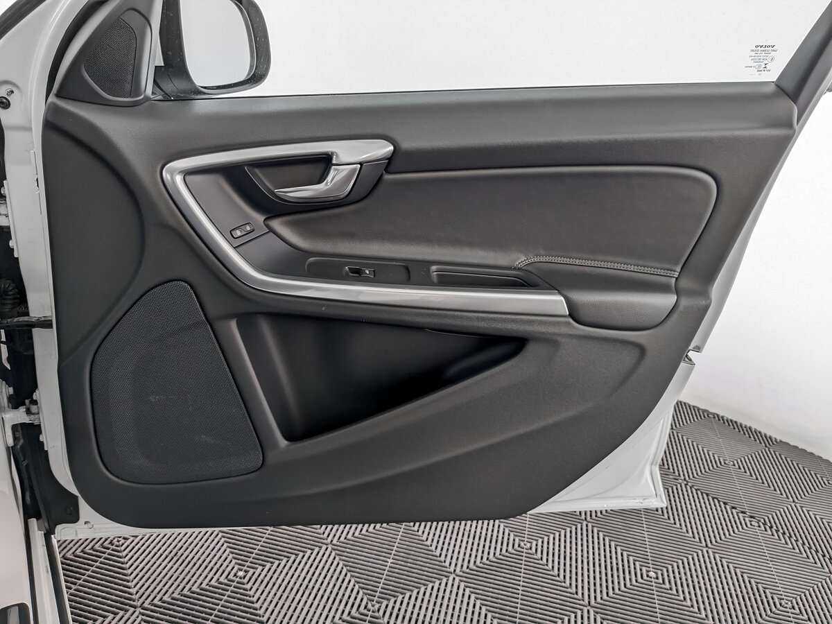 Volvo S60 б/у, 2015, Автоматическая. Фото: #19