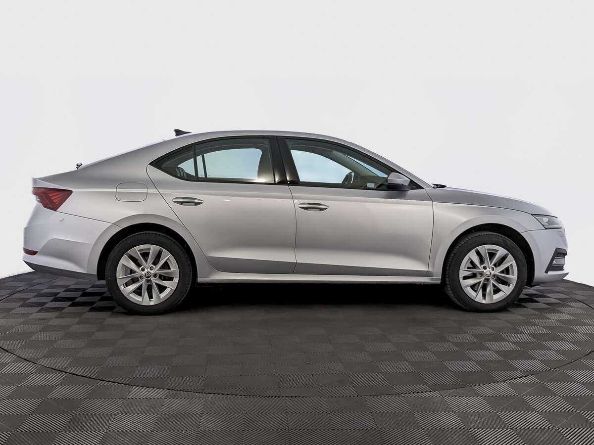 Skoda Octavia б/у, 2021, Роботизированная. Фото: #3