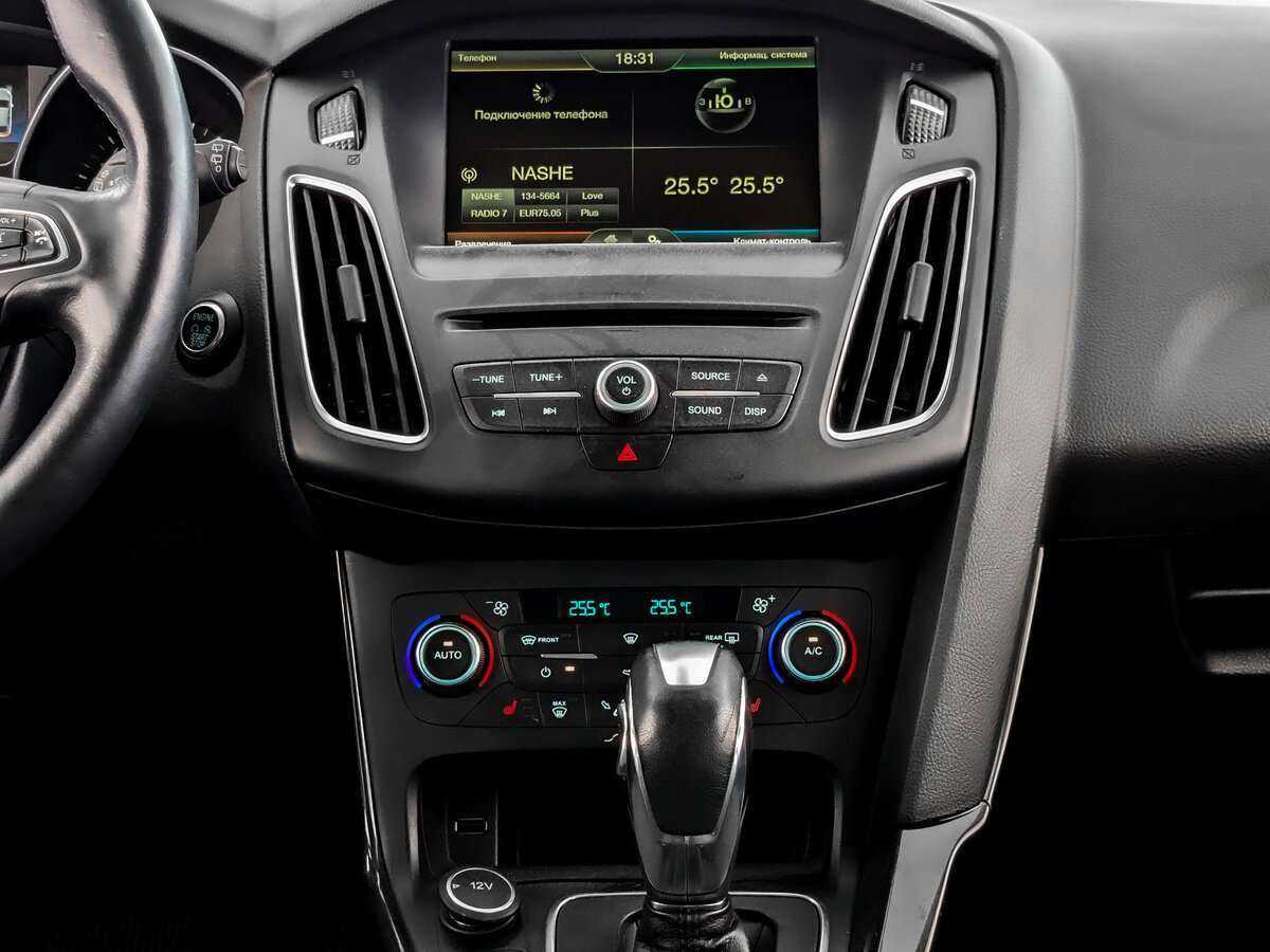 Форд Фокус б/у, 2015, Роботизированная. Фото: #12