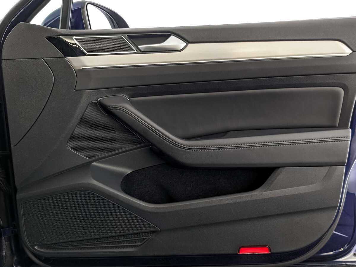 Volkswagen Passat б/у, 2019, Роботизированная. Фото: #20