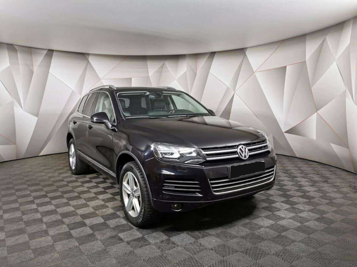 Volkswagen Touareg б/у, 2012, Автоматическая. Фото: #2