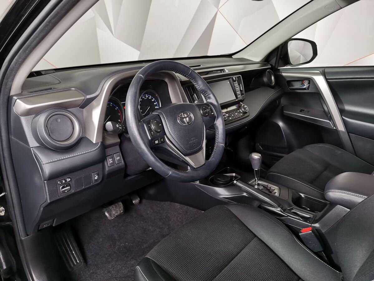 Toyota RAV4 б/у, 2018, Автоматическая. Фото: #13