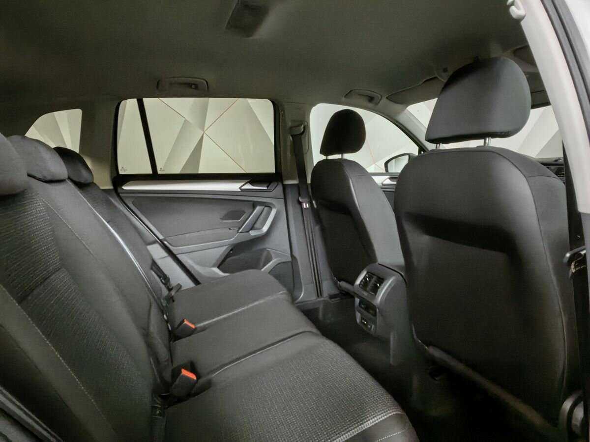 Volkswagen Tiguan б/у, 2020, Механическая. Фото: #15