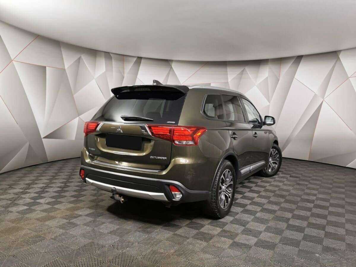 Mitsubishi Outlander б/у, 2018, Вариатор. Фото: #1