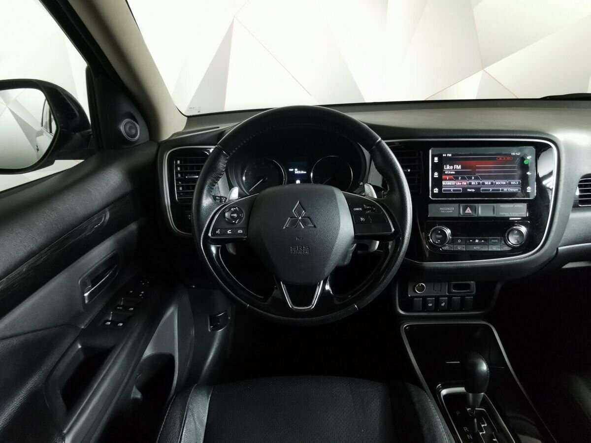 Mitsubishi Outlander б/у, 2018, Вариатор. Фото: #14