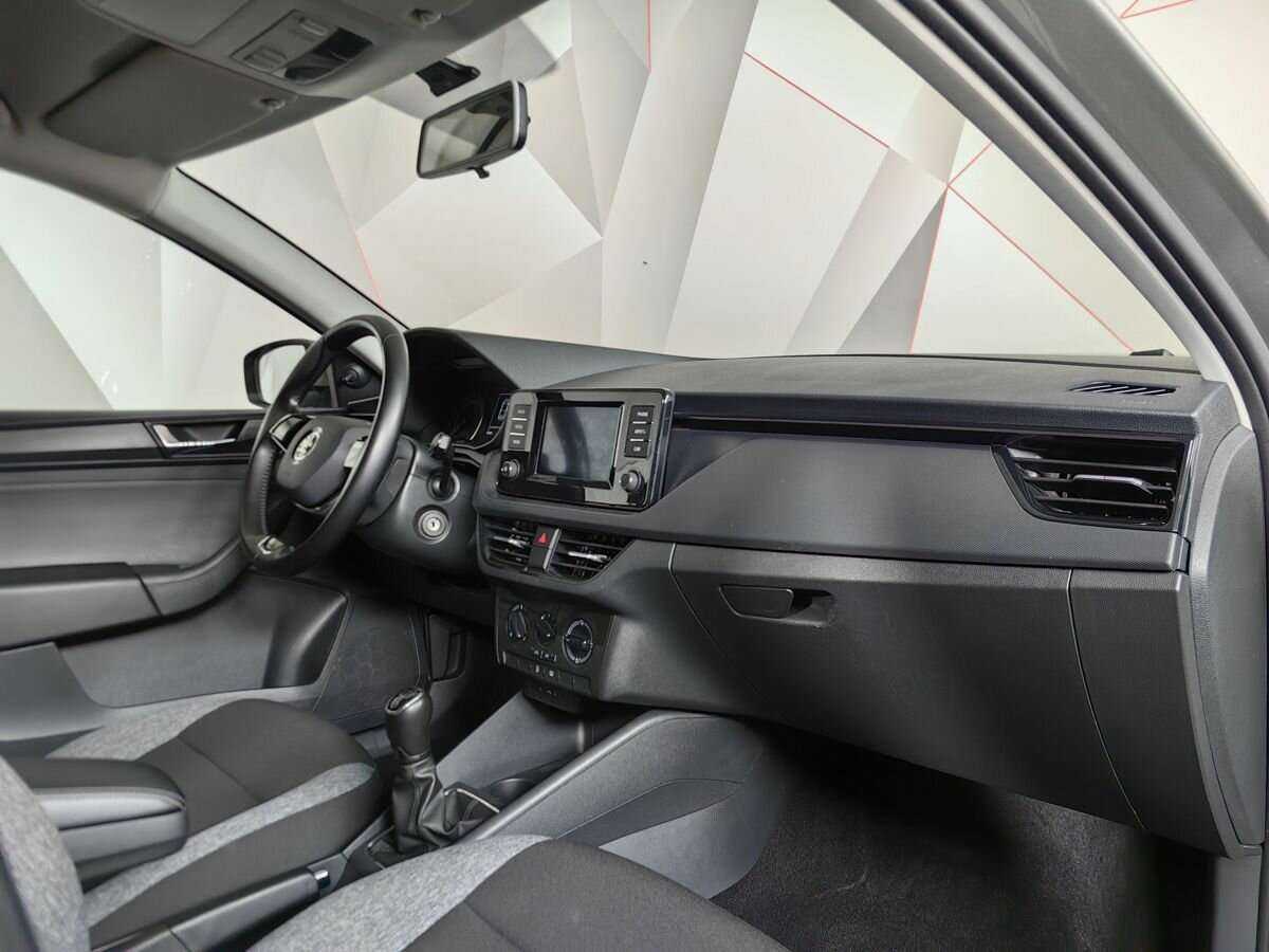 Skoda Rapid б/у, 2021, Механическая. Фото: #8