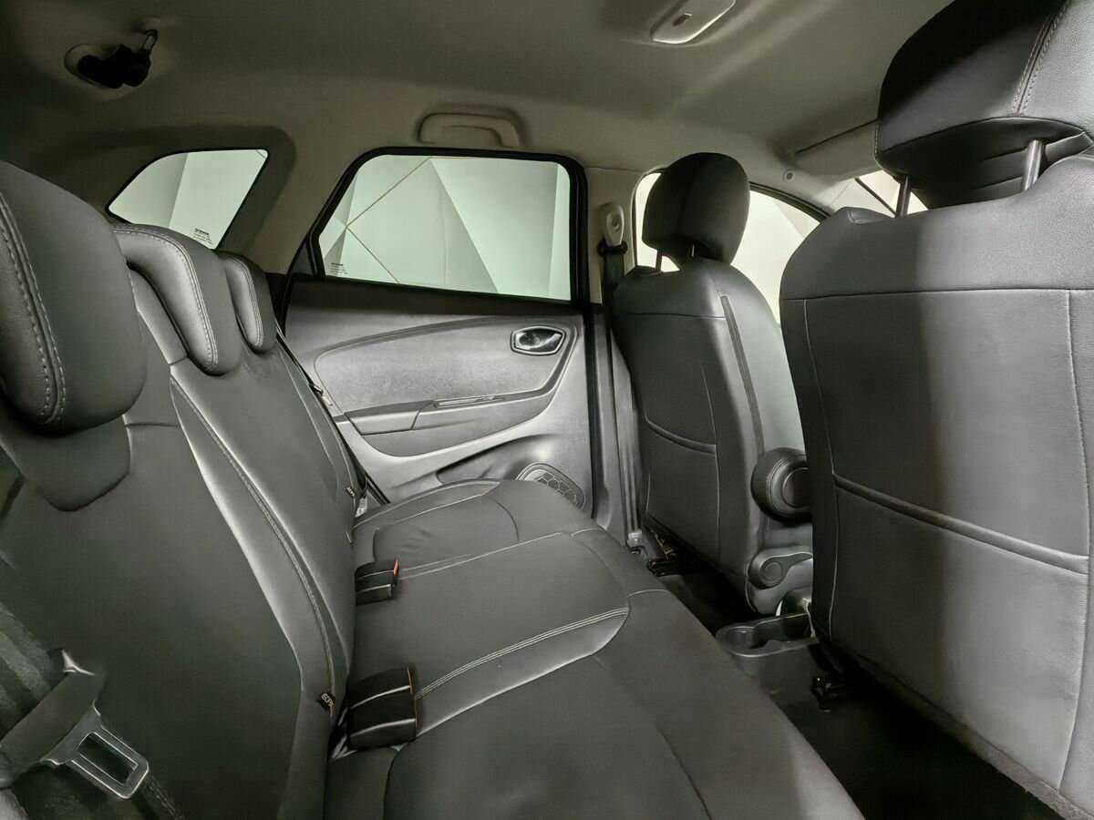 Renault Kaptur б/у, 2017, Автоматическая. Фото: #9