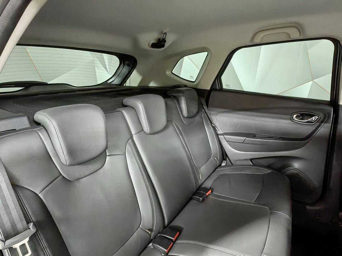 Renault Kaptur б/у, 2017, Автоматическая. Фото: #10