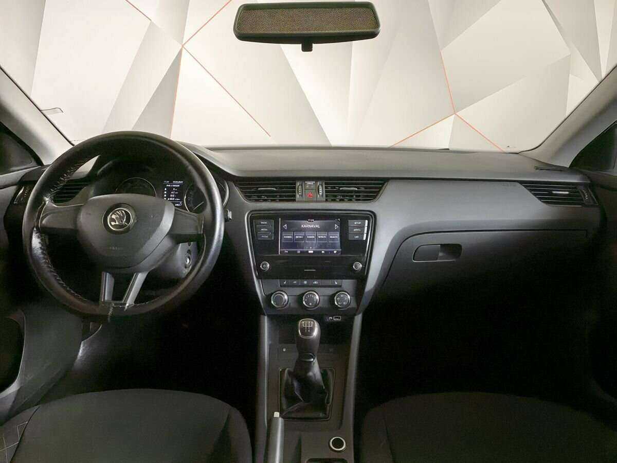 Skoda Octavia б/у, 2019, Механическая. Фото: #9