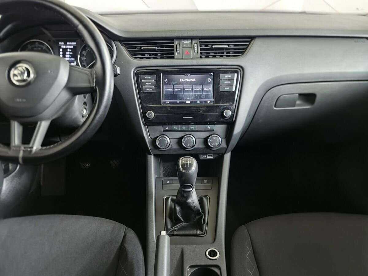 Skoda Octavia б/у, 2019, Механическая. Фото: #10
