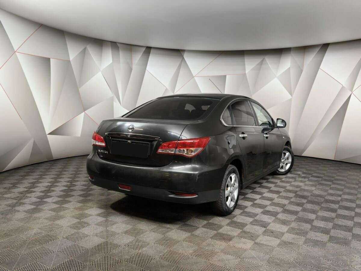 Nissan Almera б/у, 2018, Механическая. Фото: #1