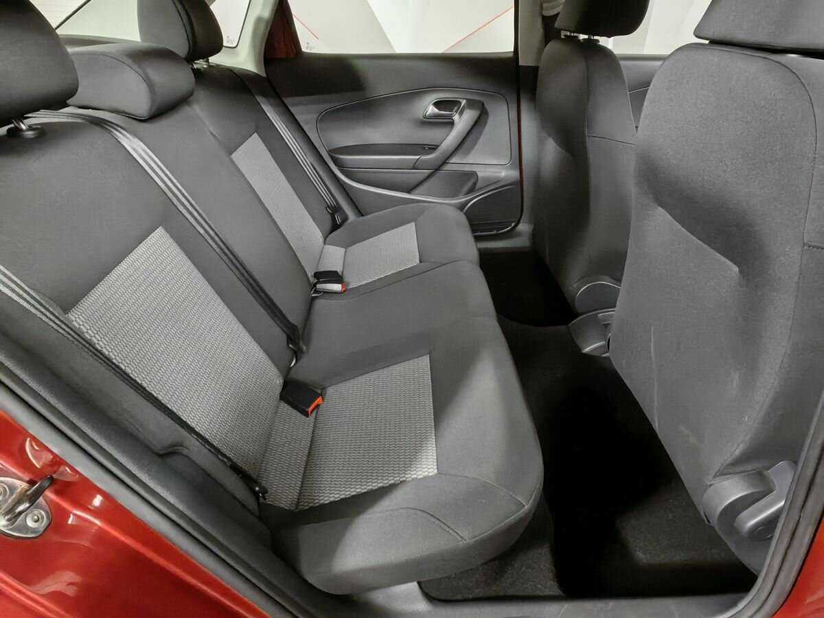 Volkswagen Polo б/у, 2012, Автоматическая. Фото: #11