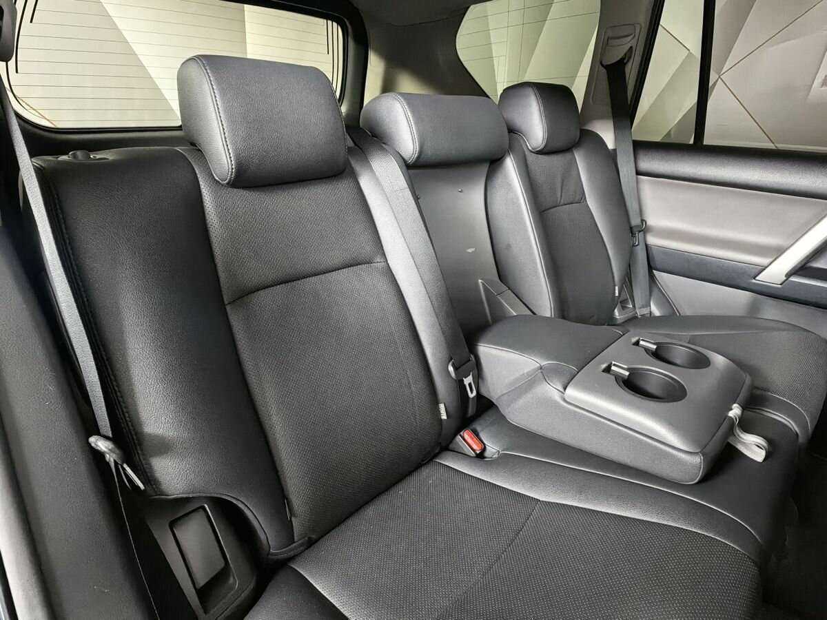 Toyota Land Cruiser Prado б/у, 2012, Автоматическая. Фото: #12