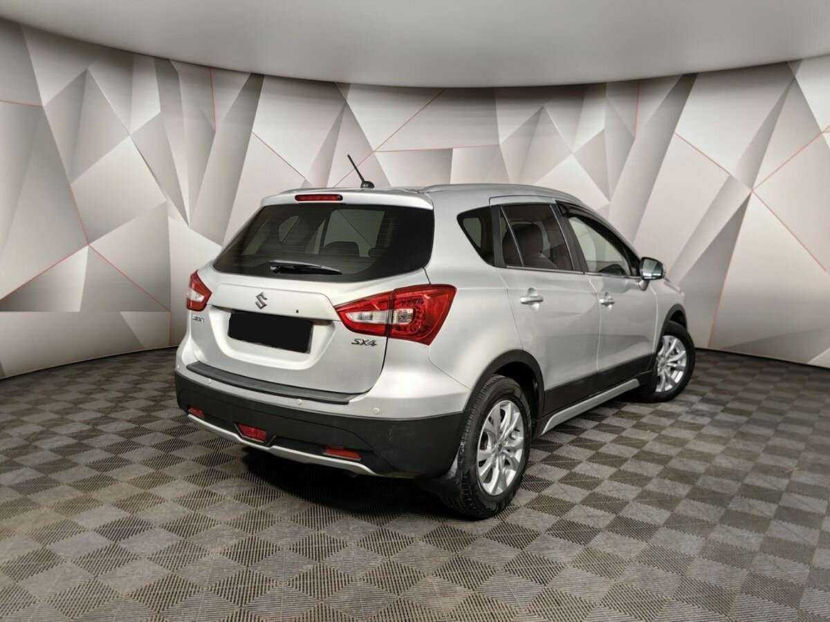 Suzuki SX4 б/у, 2021, Автоматическая. Фото: #1