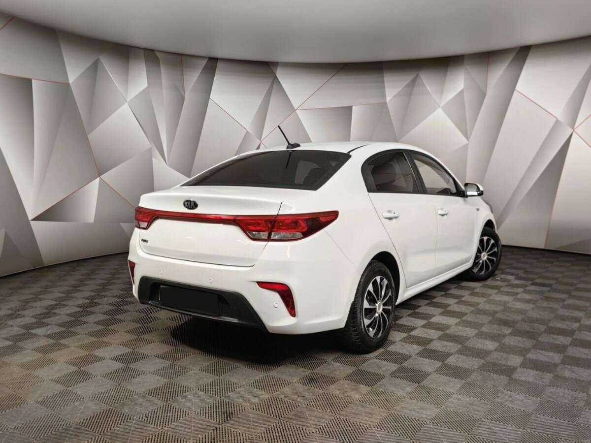 Kia Rio б/у, 2017, Автоматическая. Фото: #1