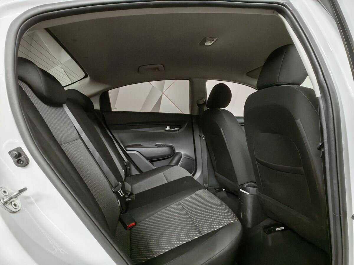 Kia Rio б/у, 2017, Автоматическая. Фото: #11