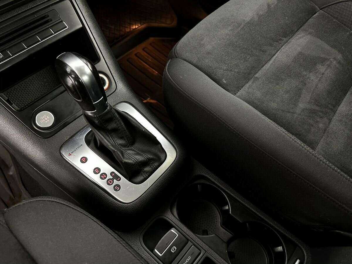Volkswagen Tiguan б/у, 2013, Автоматическая. Фото: #14