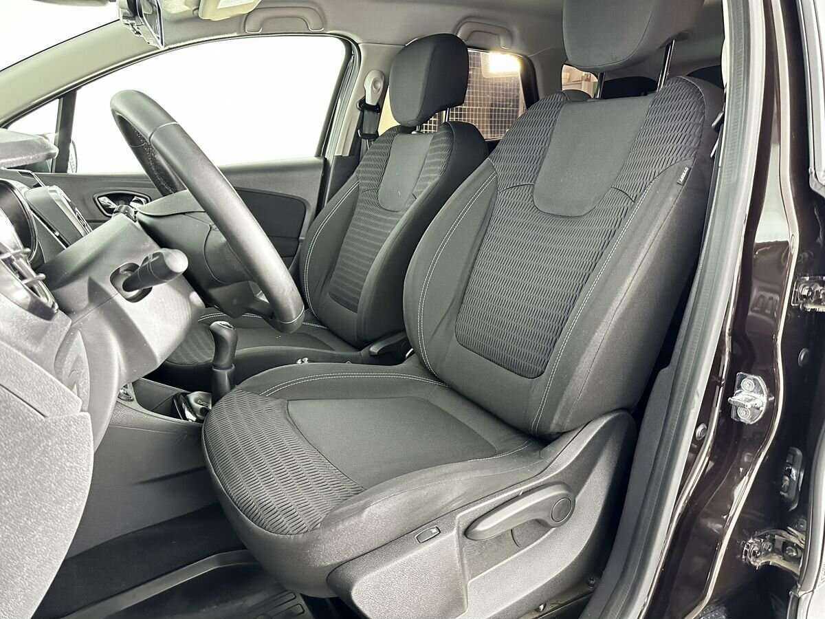 Renault Kaptur б/у, 2017, Механическая. Фото: #7