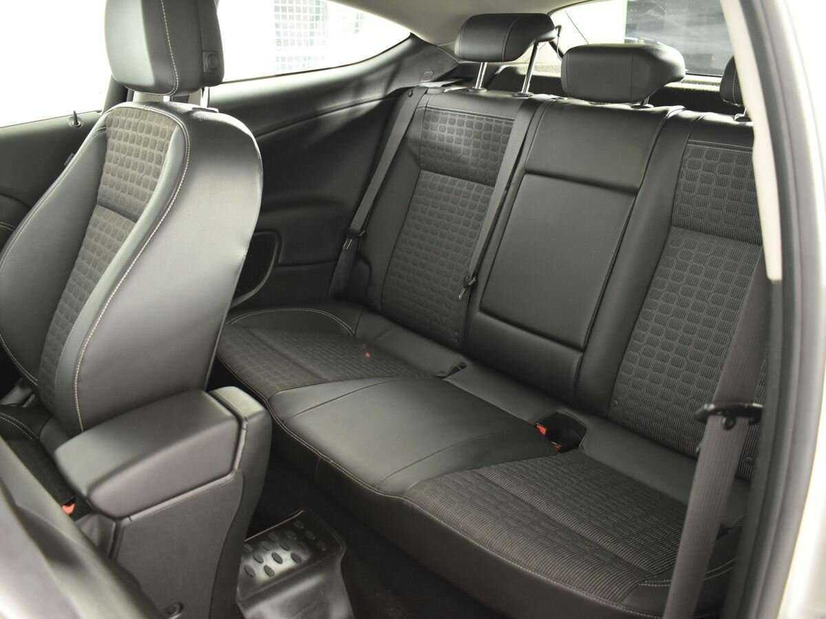 Opel Astra б/у, 2013, Автоматическая. Фото: #13