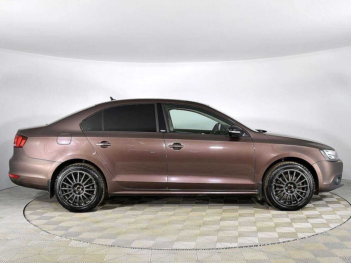 Volkswagen Jetta б/у, 2014, Механическая. Фото: #3