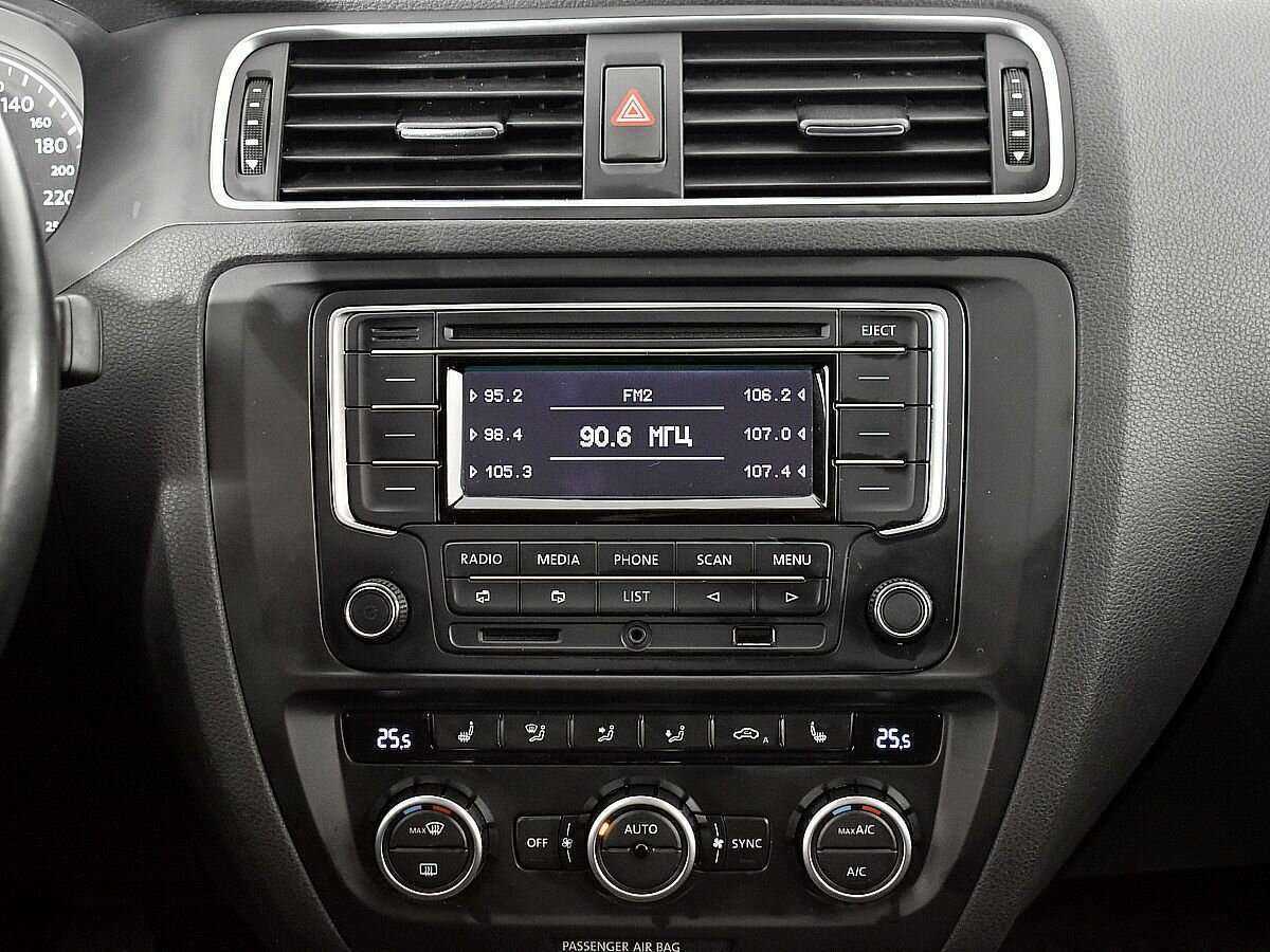 Volkswagen Jetta б/у, 2014, Механическая. Фото: #11