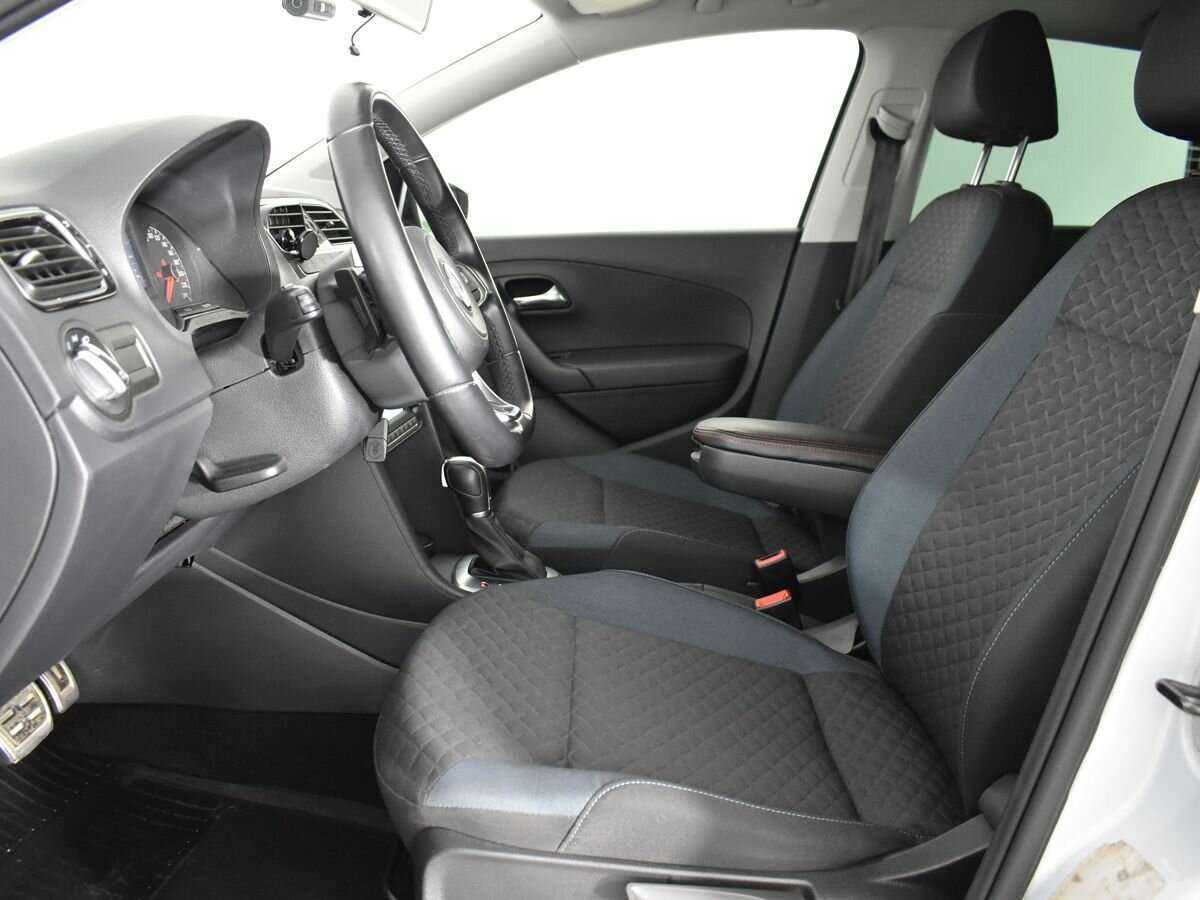 Volkswagen Polo б/у, 2019, Роботизированная. Фото: #7