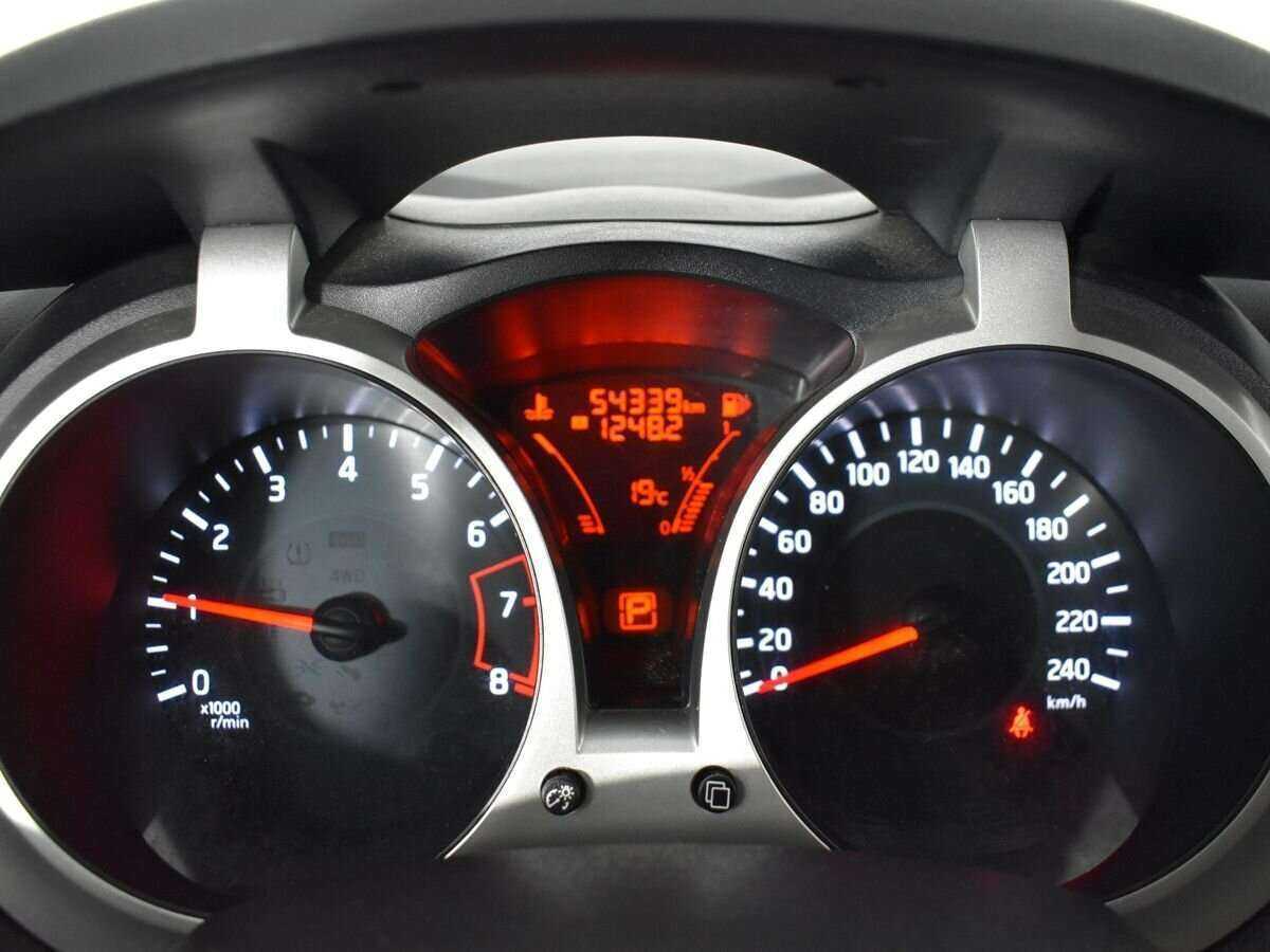 Nissan Juke б/у, 2015, Вариатор. Фото: #10