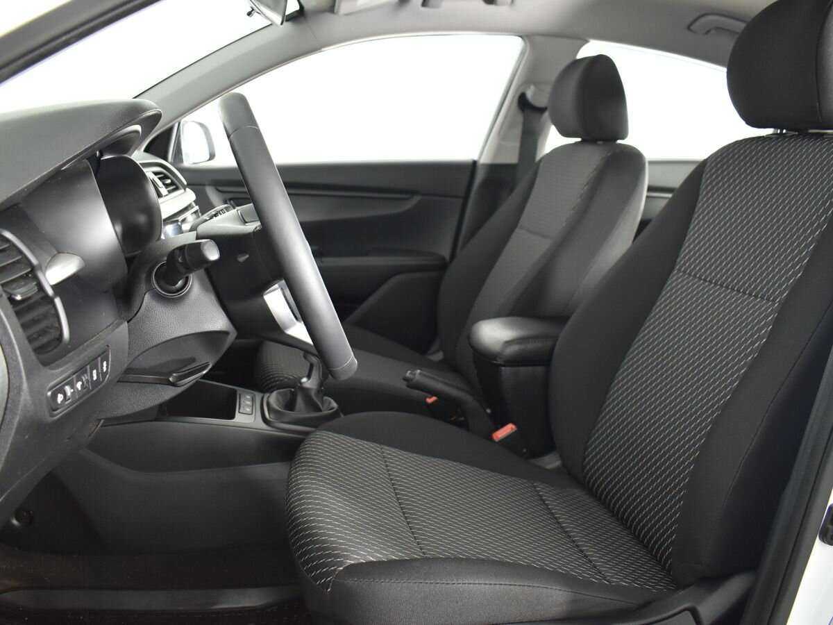 Kia Rio б/у, 2019, Механическая. Фото: #7