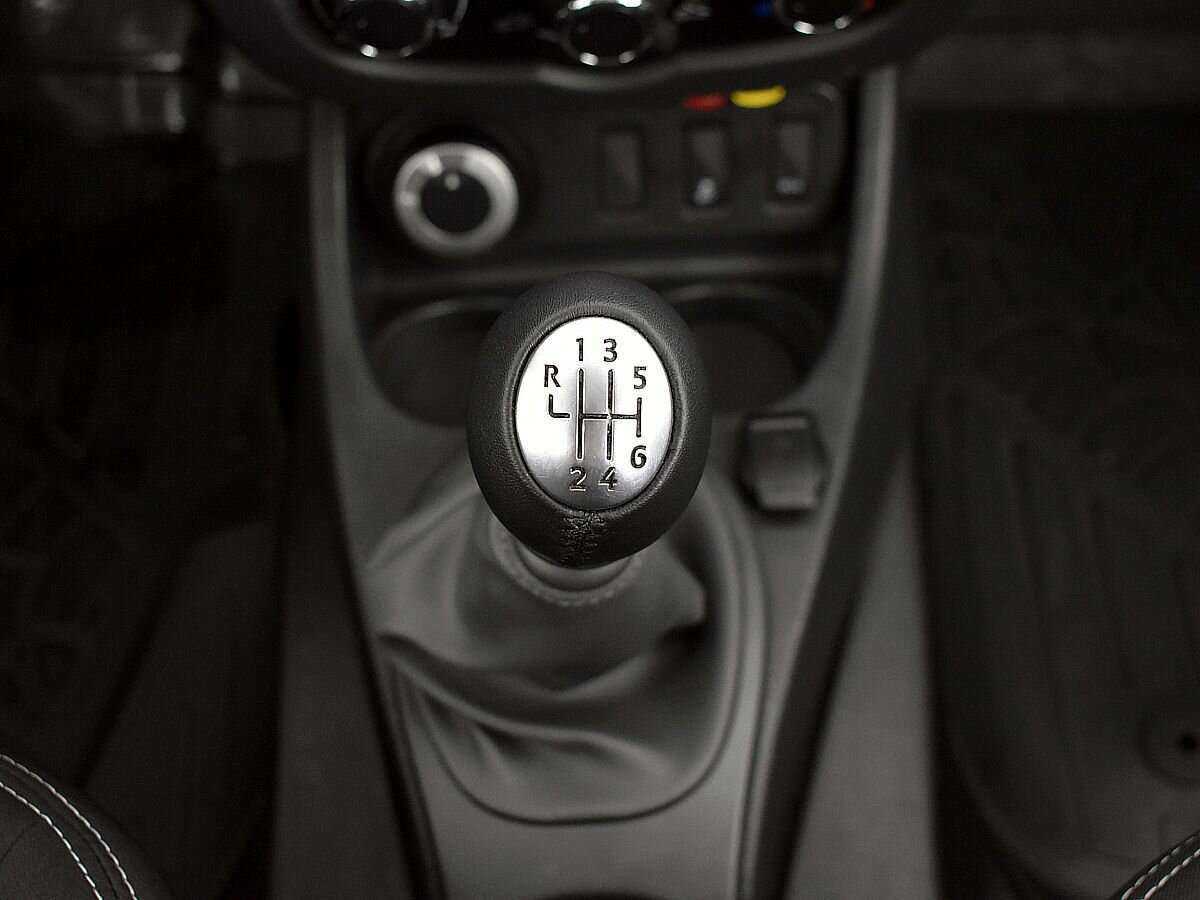 Renault Duster б/у, 2018, Механическая. Фото: #13